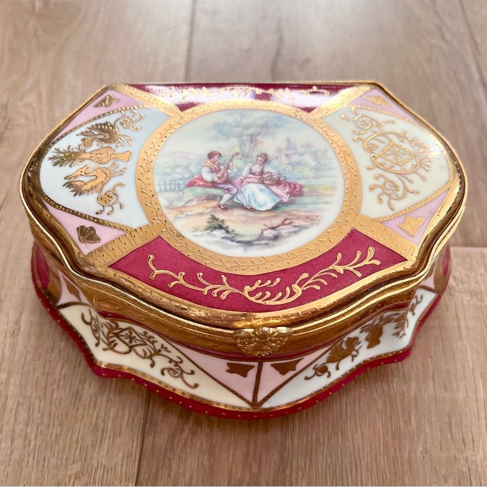 Vintage Large Sevres Style Limoges France Lover Jewelry Box Artist Signed 7.75”L